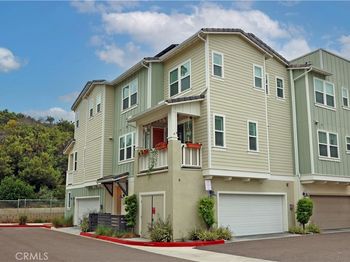 1104 Hibiscus Way