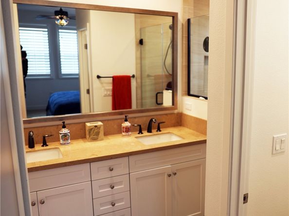 1104 Hibiscus Way, Oceanside CA 92054