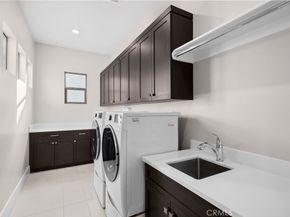 113 Pixel, Irvine CA 92618