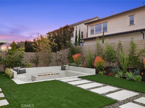 113 Pixel, Irvine CA 92618