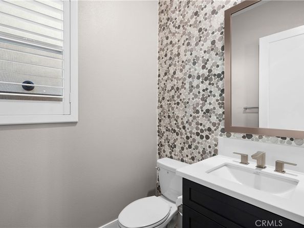 113 Pixel, Irvine CA 92618