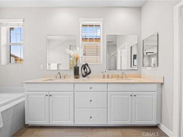 22 Lomada Street, Rancho Mission Viejo CA 92694