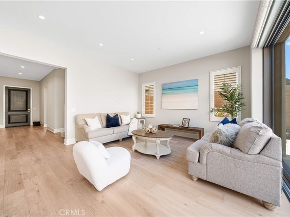 103 Sky, Irvine CA 92602