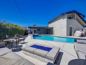 824 S Dune Street