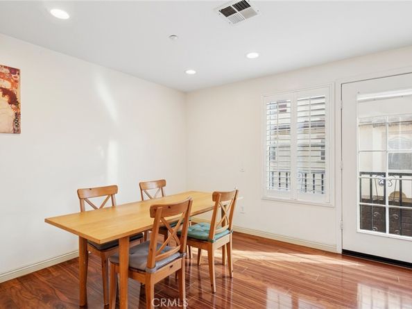 9 Bonsall 61, Irvine CA 92602