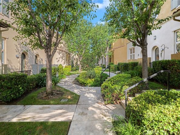 9 Bonsall 61, Irvine CA 92602