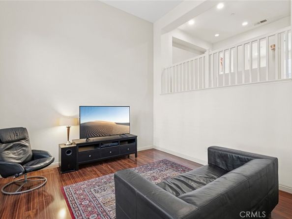 9 Bonsall 61, Irvine CA 92602