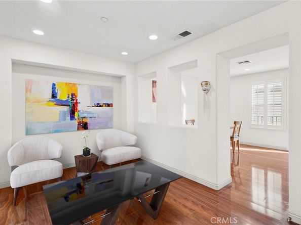 9 Bonsall 61, Irvine CA 92602