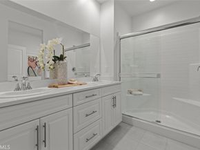 1095 N Harbor Boulevard, Anaheim CA 92801