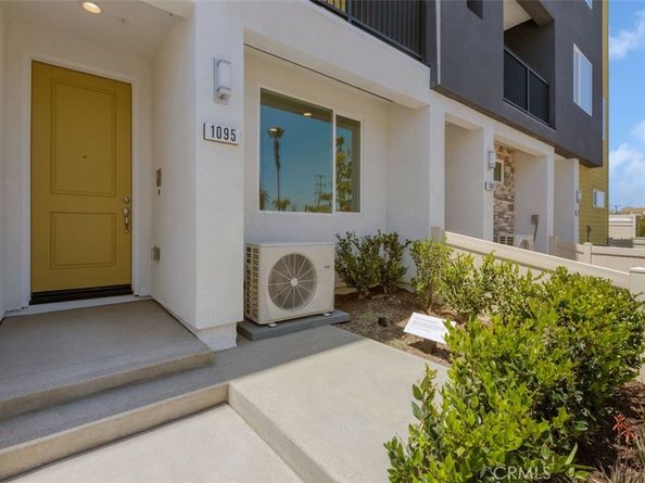 1095 N Harbor Boulevard, Anaheim CA 92801