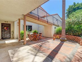 5490 Paseo Del Lago W C, Laguna Woods CA 92637