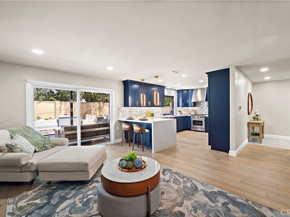 6431 Reubens Drive, Huntington Beach CA 92647