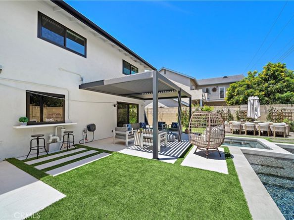6431 Reubens Drive, Huntington Beach CA 92647