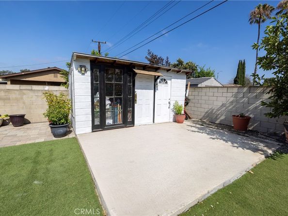 223 W Simmons Avenue, Anaheim CA 92802