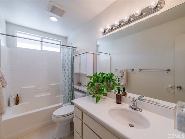 932 Momax Street, Azusa CA 91702