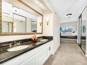 3 Palos 51, Irvine CA 92612