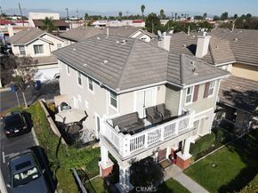 2710 Dumalski, Lakewood CA 90712