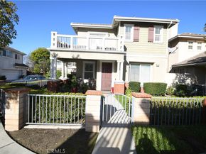 2710 Dumalski, Lakewood CA 90712