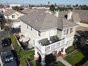2710 Dumalski, Lakewood CA 90712