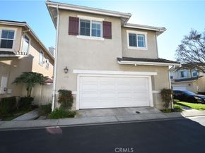 2710 Dumalski, Lakewood CA 90712