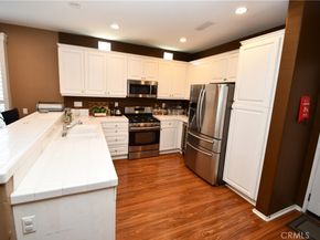 2710 Dumalski, Lakewood CA 90712