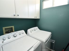 2710 Dumalski, Lakewood CA 90712