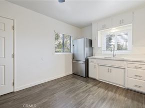 1056 E 6th Street, Long Beach CA 90802