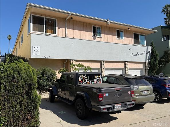 1129 Lincoln Boulevard, Santa Monica CA 90403