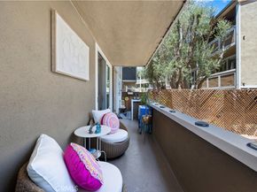 6315 Green Valley 100, Culver City CA 90230