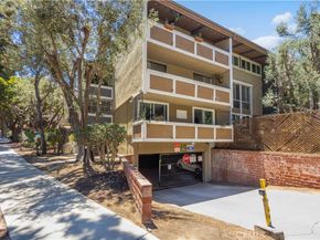 6315 Green Valley 100, Culver City CA 90230