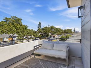 2504 Fisk Lane, Redondo Beach CA 90278