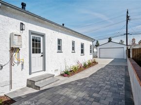 8716 S 10th Avenue, Inglewood CA 90305