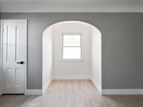 8716 S 10th Avenue, Inglewood CA 90305