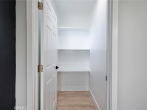 8716 S 10th Avenue, Inglewood CA 90305