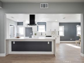 8716 S 10th Avenue, Inglewood CA 90305