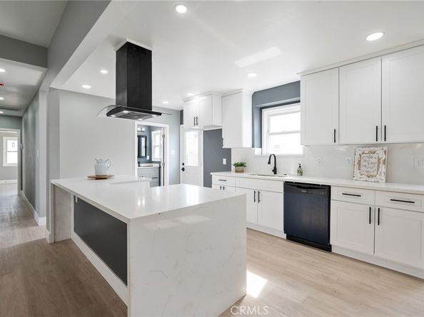 8716 S 10th Avenue, Inglewood CA 90305