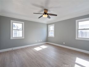 8716 S 10th Avenue, Inglewood CA 90305