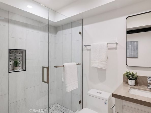 201 S Juanita Avenue, Redondo Beach CA 90277