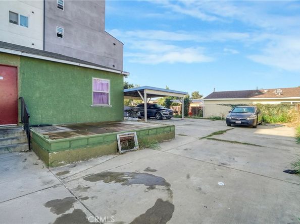 10807 Compton Avenue, Los Angeles CA 90059