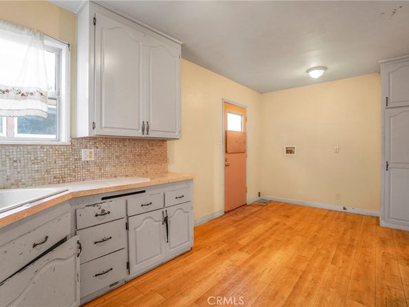 10807 Compton Avenue, Los Angeles CA 90059