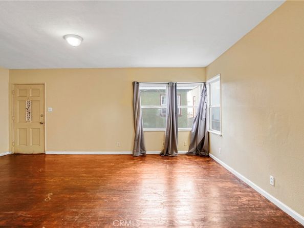10807 Compton Avenue, Los Angeles CA 90059