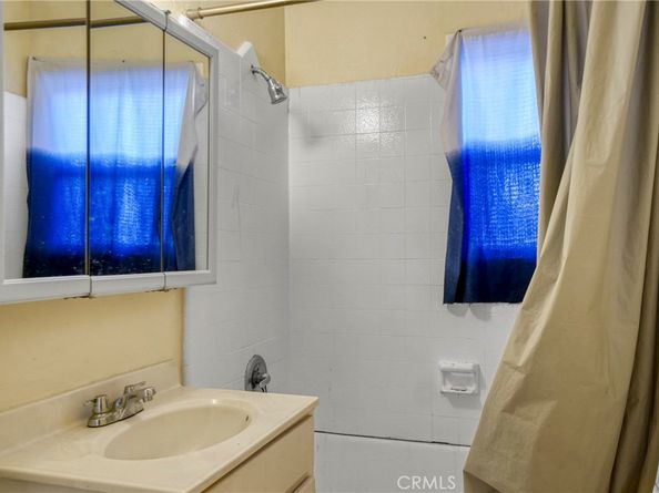 10807 Compton Avenue, Los Angeles CA 90059