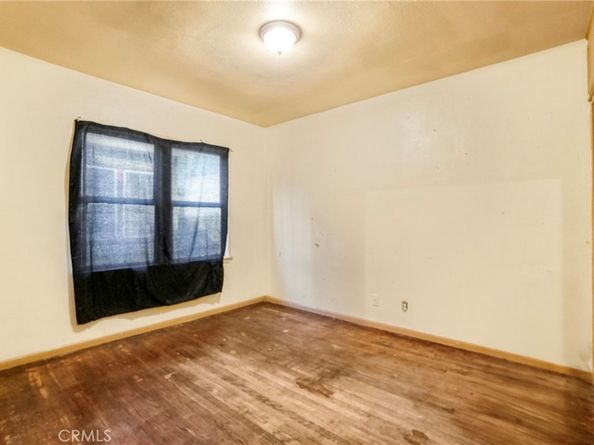 10807 Compton Avenue, Los Angeles CA 90059