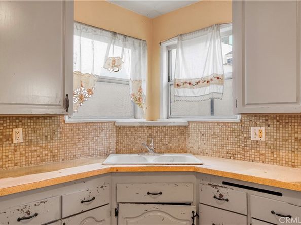 10807 Compton Avenue, Los Angeles CA 90059