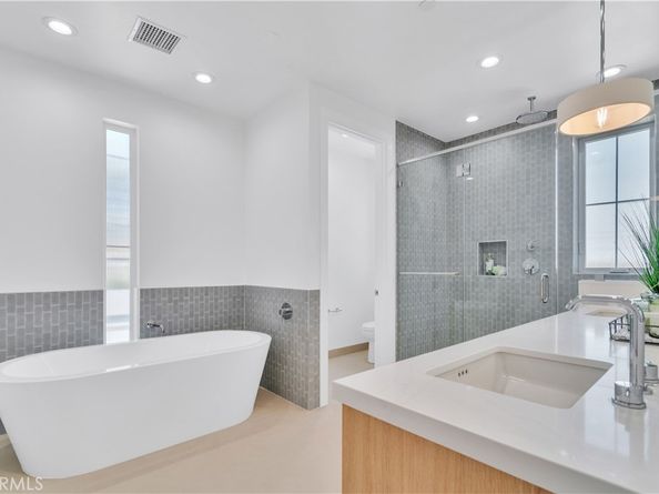 3202 Green Lane, Redondo Beach CA 90278