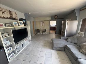 1610 N Fries Avenue, Wilmington CA 90744