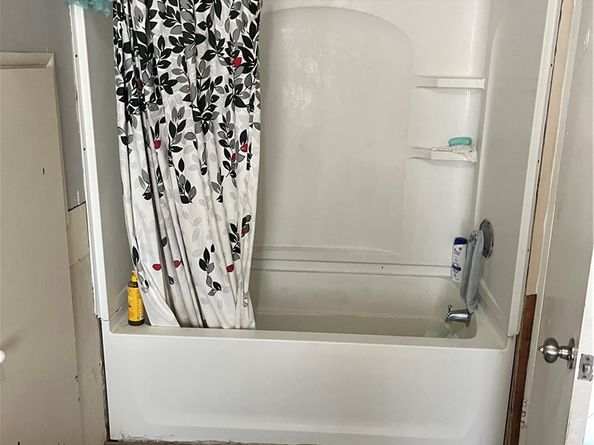 1610 N Fries Avenue, Wilmington CA 90744