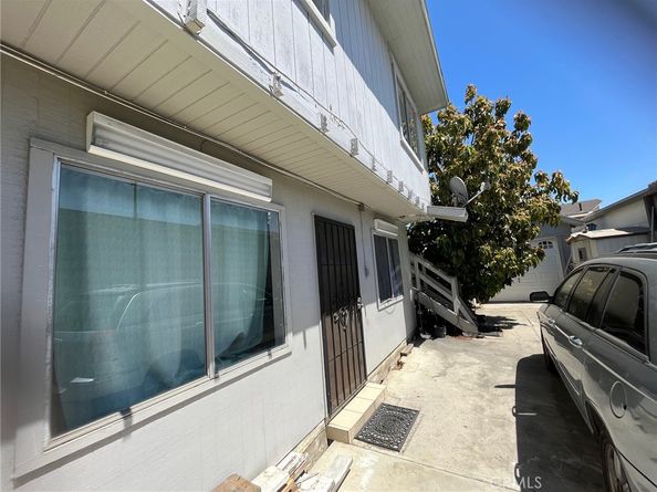 1610 N Fries Avenue, Wilmington CA 90744