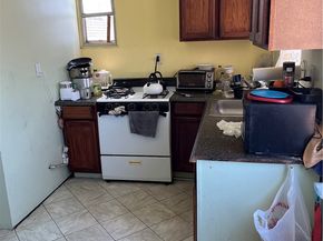 1610 N Fries Avenue, Wilmington CA 90744