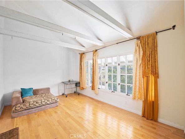 507 W Rustic Rd., Santa Monica CA 90402